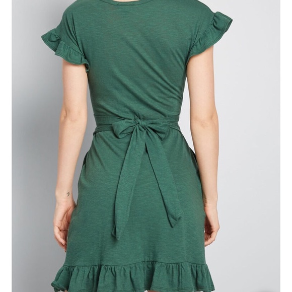 ModCloth Green Ruffle Dress - Picture 6 of 6